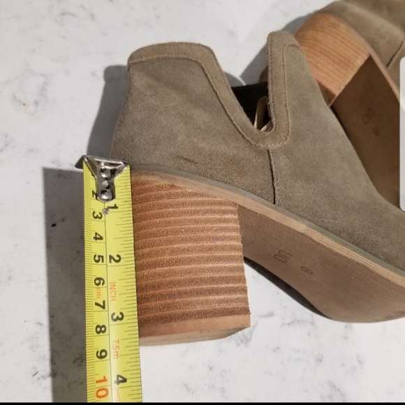 👢URBAN OUTFITTERS ANKLE LEATHER BOOTS - Picture 6 of 8